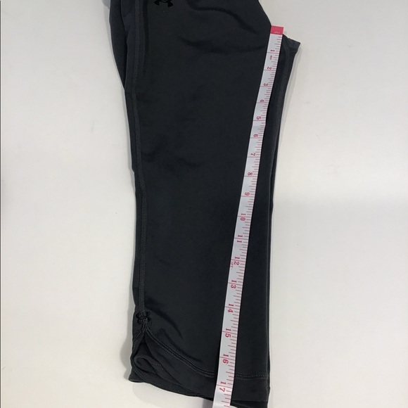 Under Armour Gray Capri Leggings - Picture 5 of 5